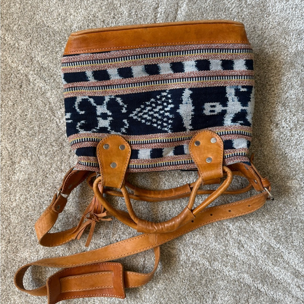 Stela 9 Guatemala Hand Woven Patterned Purse - Picture 5 of 5